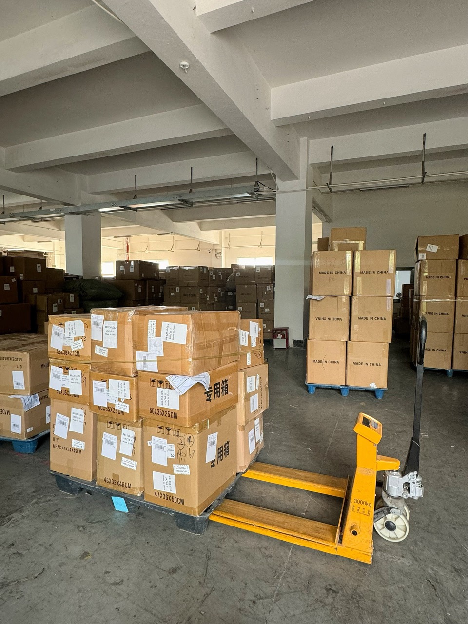 Secure Palletizing and Warehouse Hub